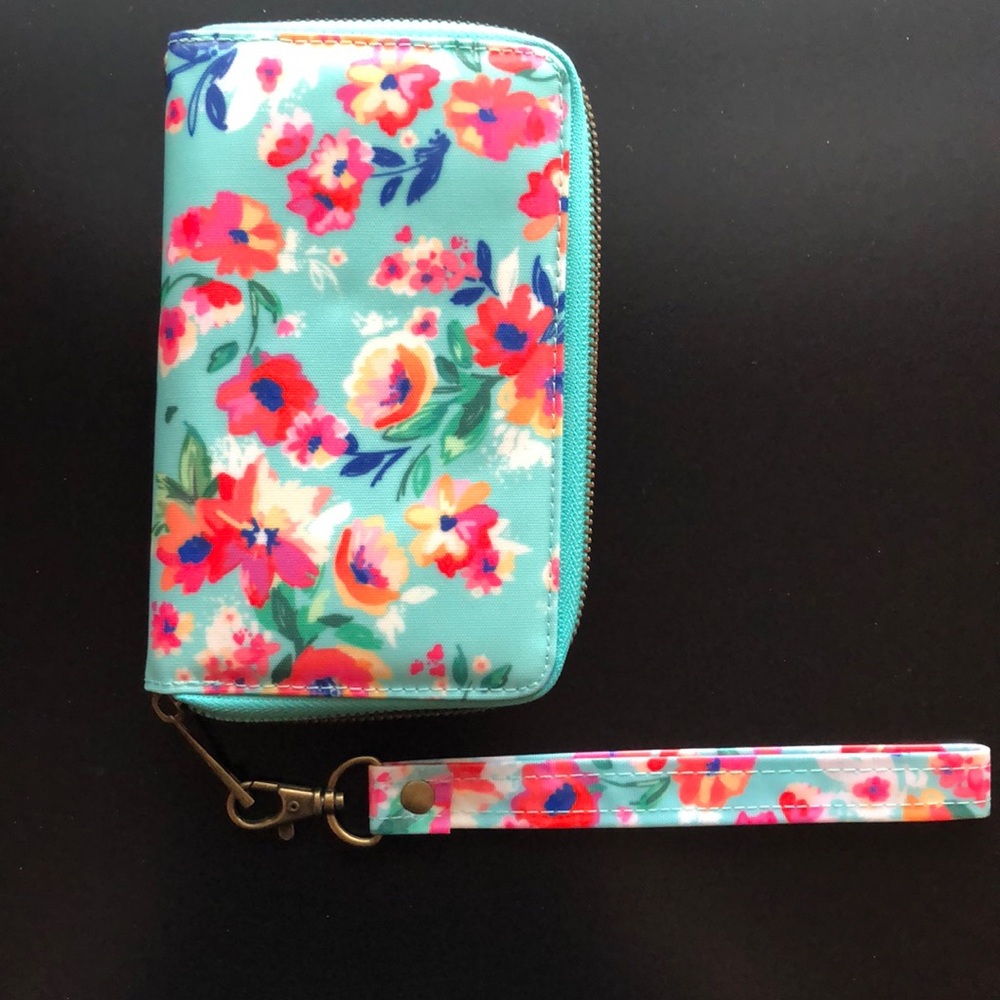NWOT Wander Wallet - Bloom Wristlet